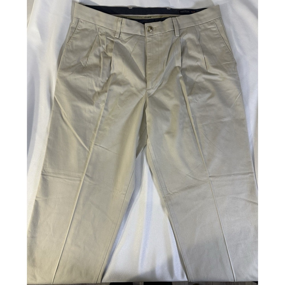 Dockers Signature Khaki Classic Pleated Pants Beige Men 38 Straight Comfort